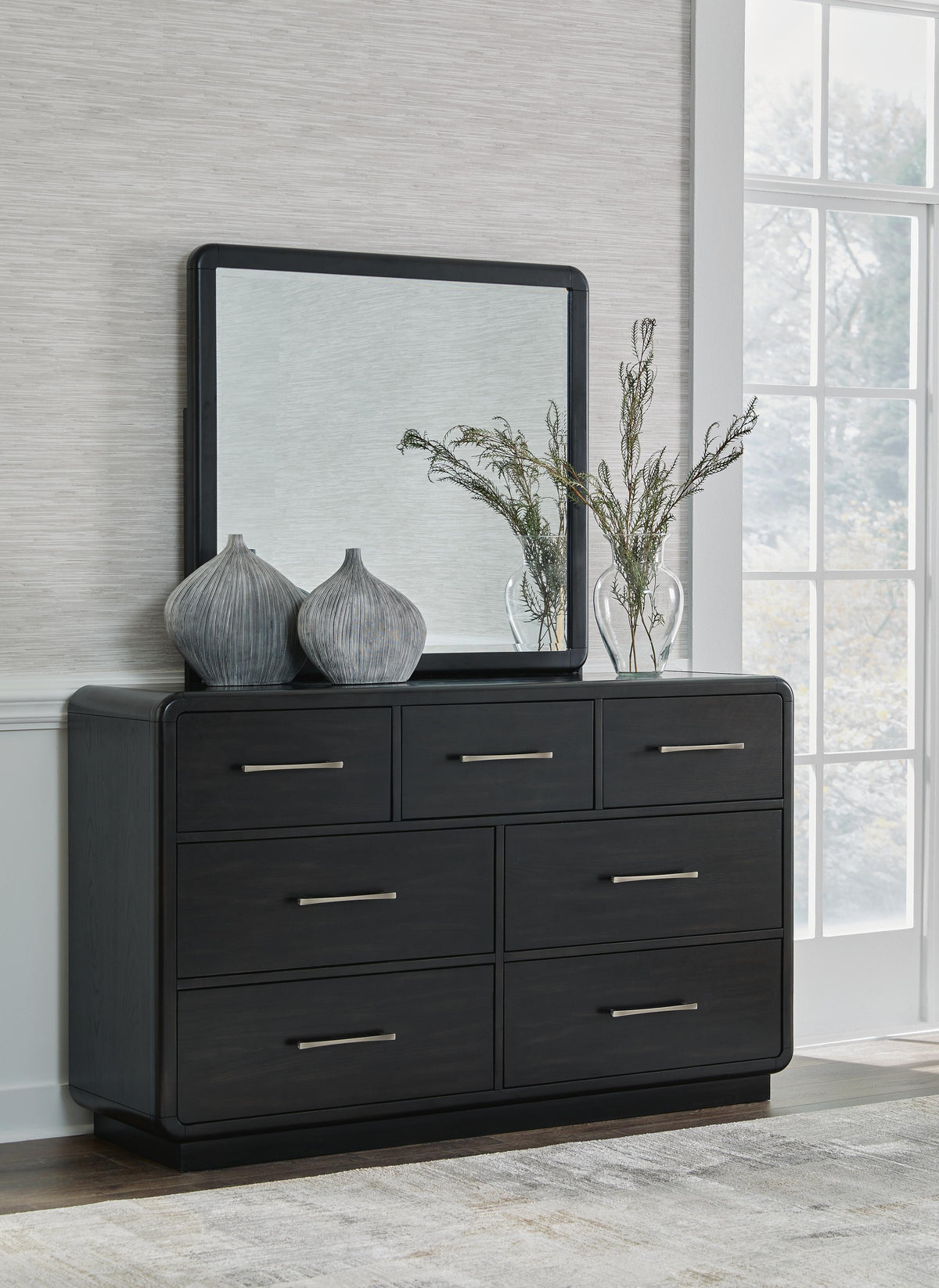 Rowanbeck Dresser with Mirrors