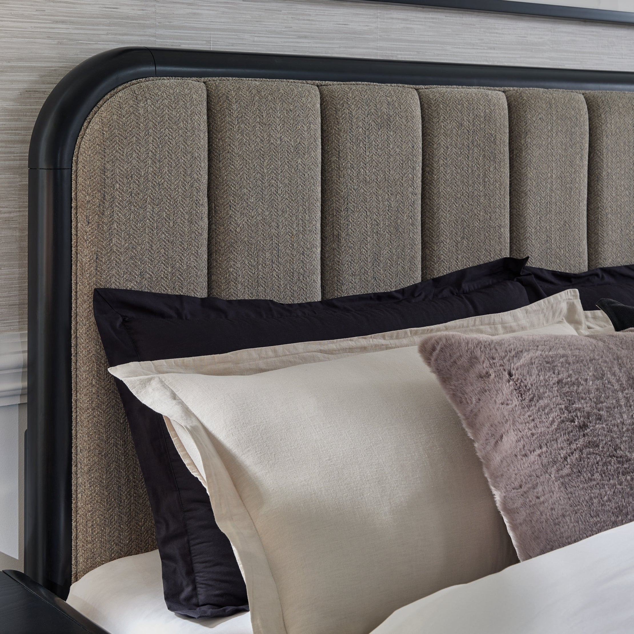 Rowanbeck King Upholstered Panel Bed