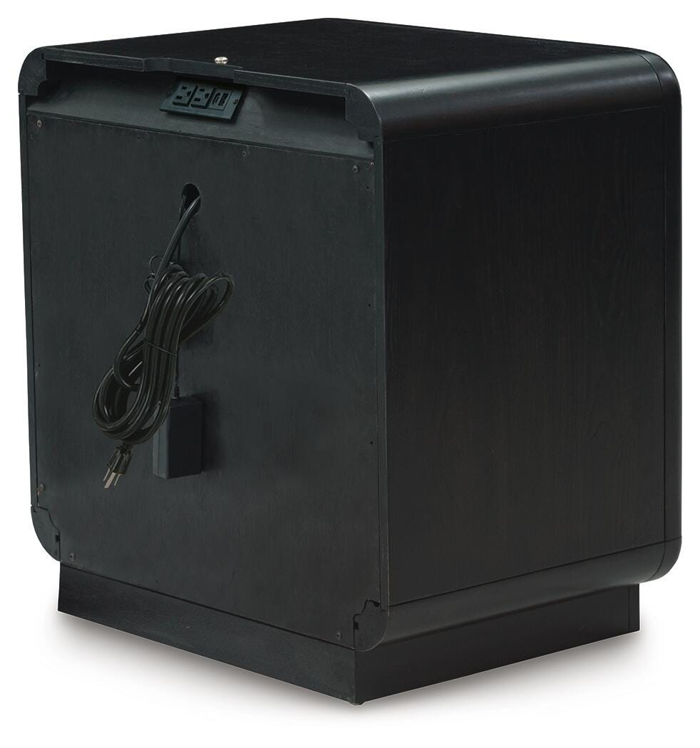Rowanbeck Nightstands