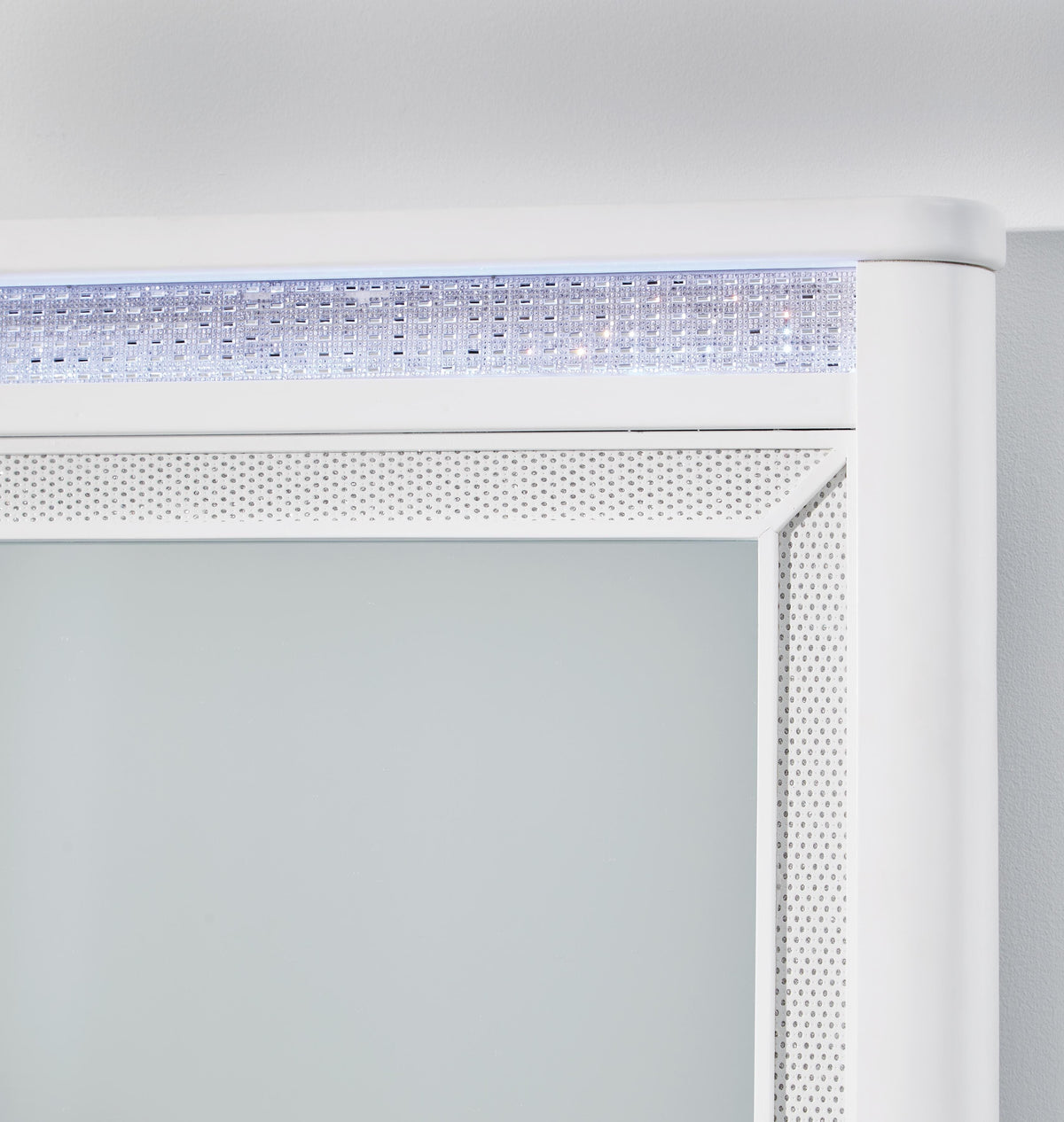 Chalanna Dresser with Mirrors