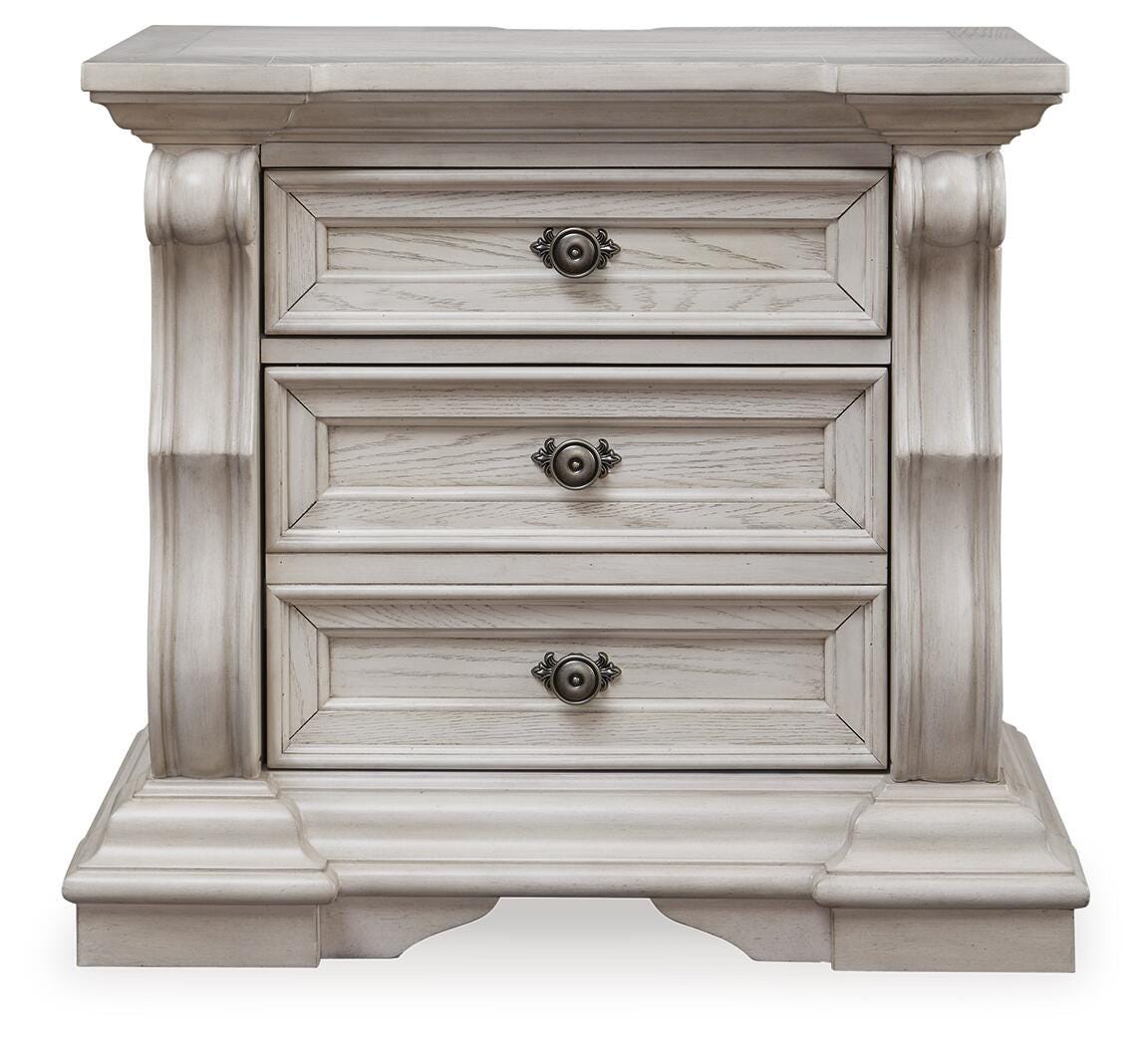 Bruchandi Nightstands