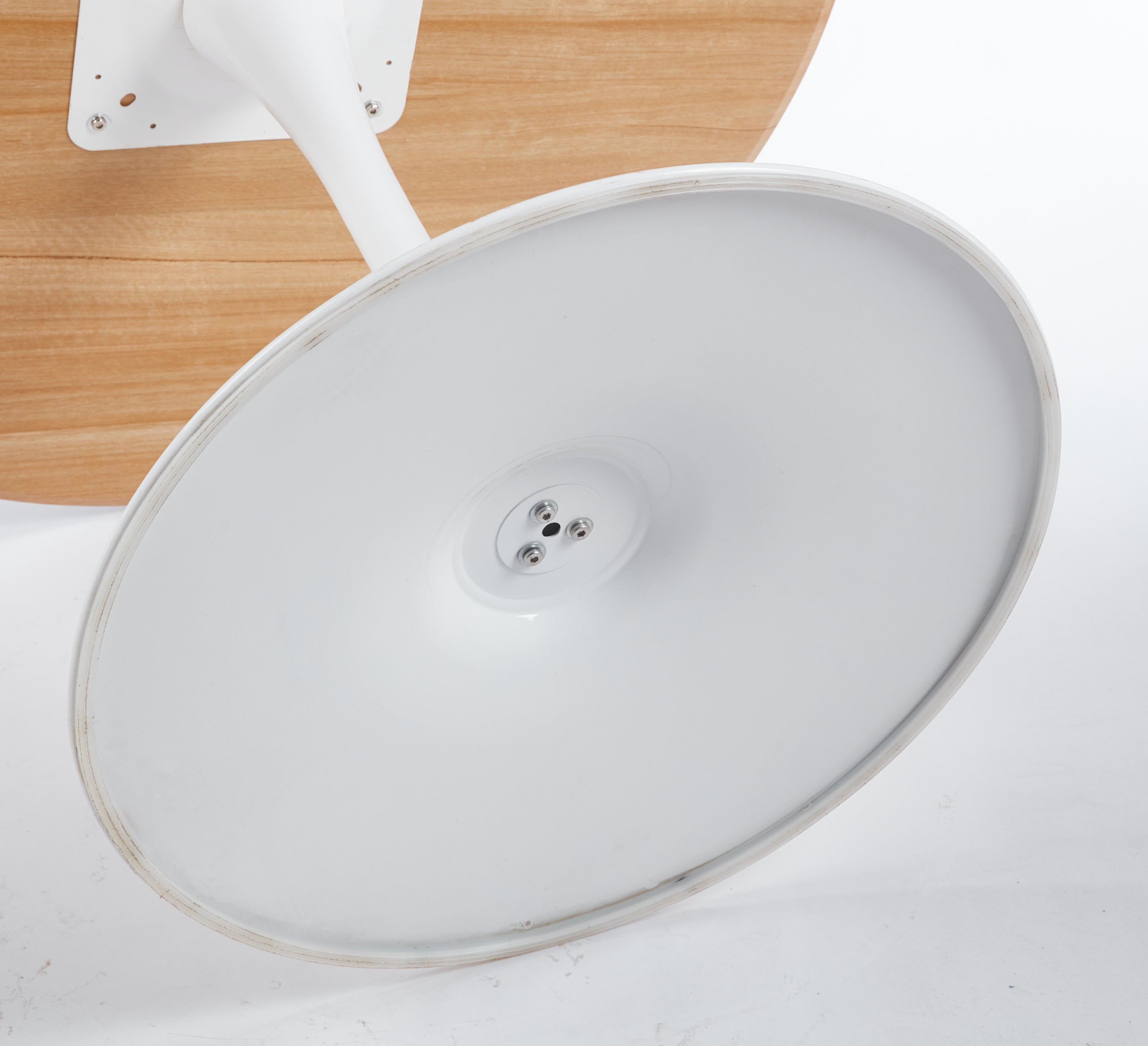 Contor Mid-Century Modern Round Dining Table
