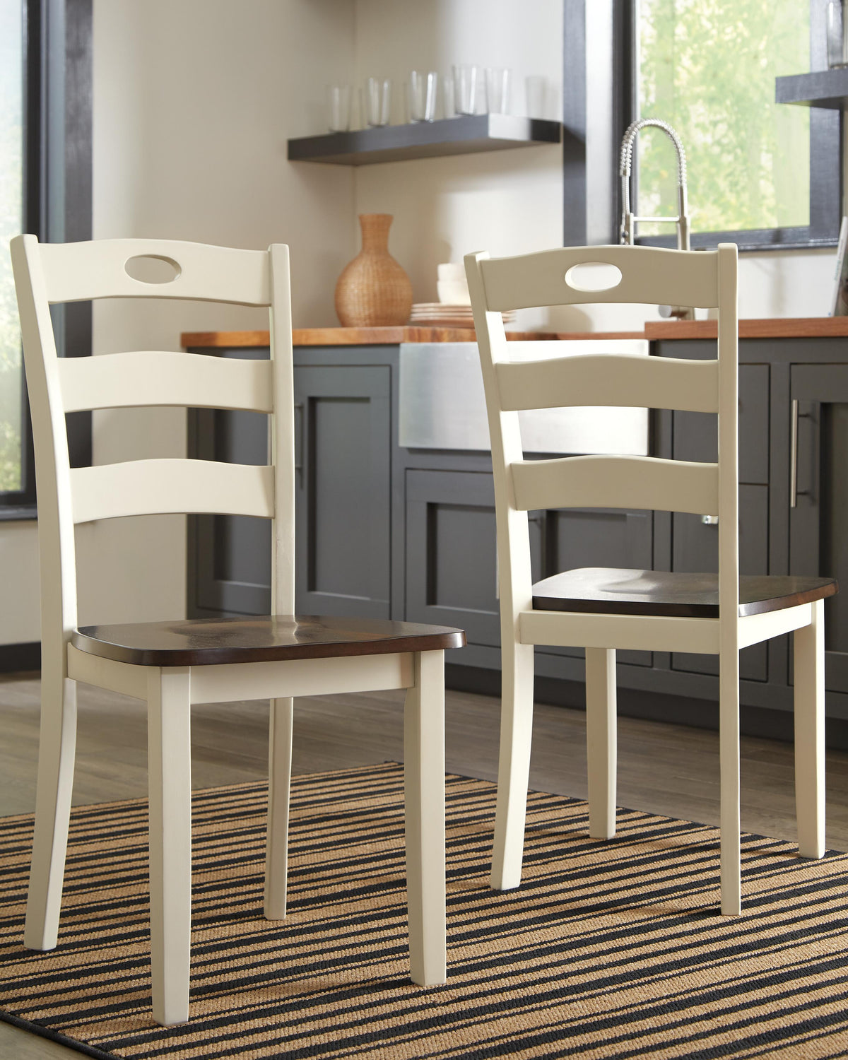 Woodanville Side Chairs (Set of 2)