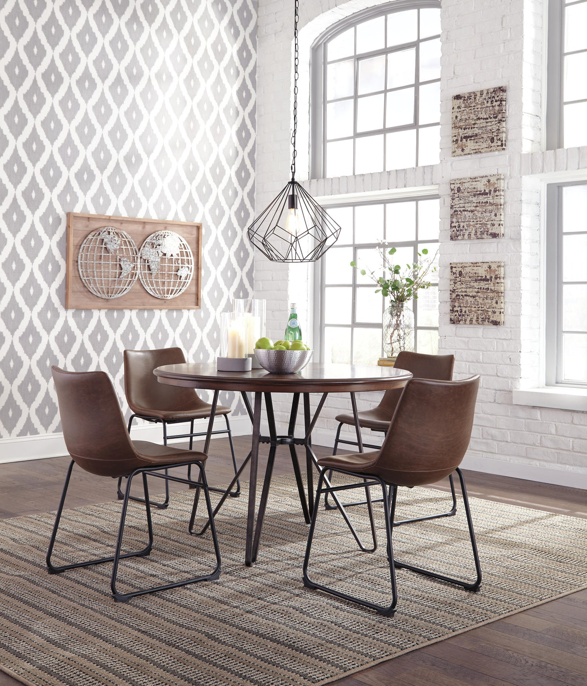 Centiar Side Chairs (Set of 2)