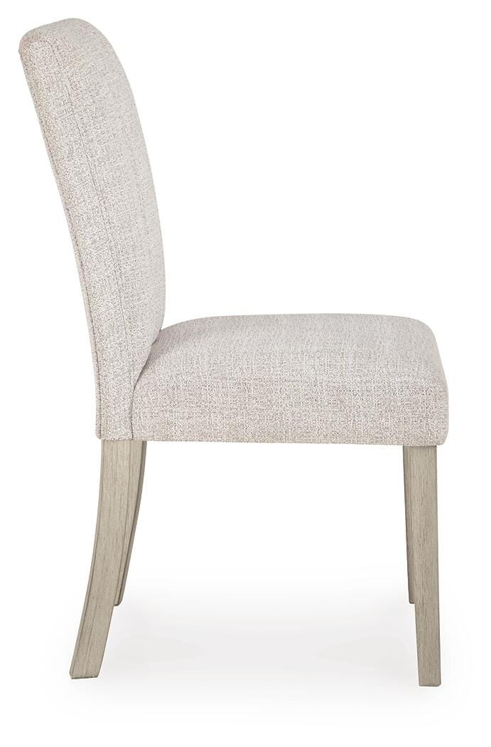 Larawyn Side Chairs (Set of 2)