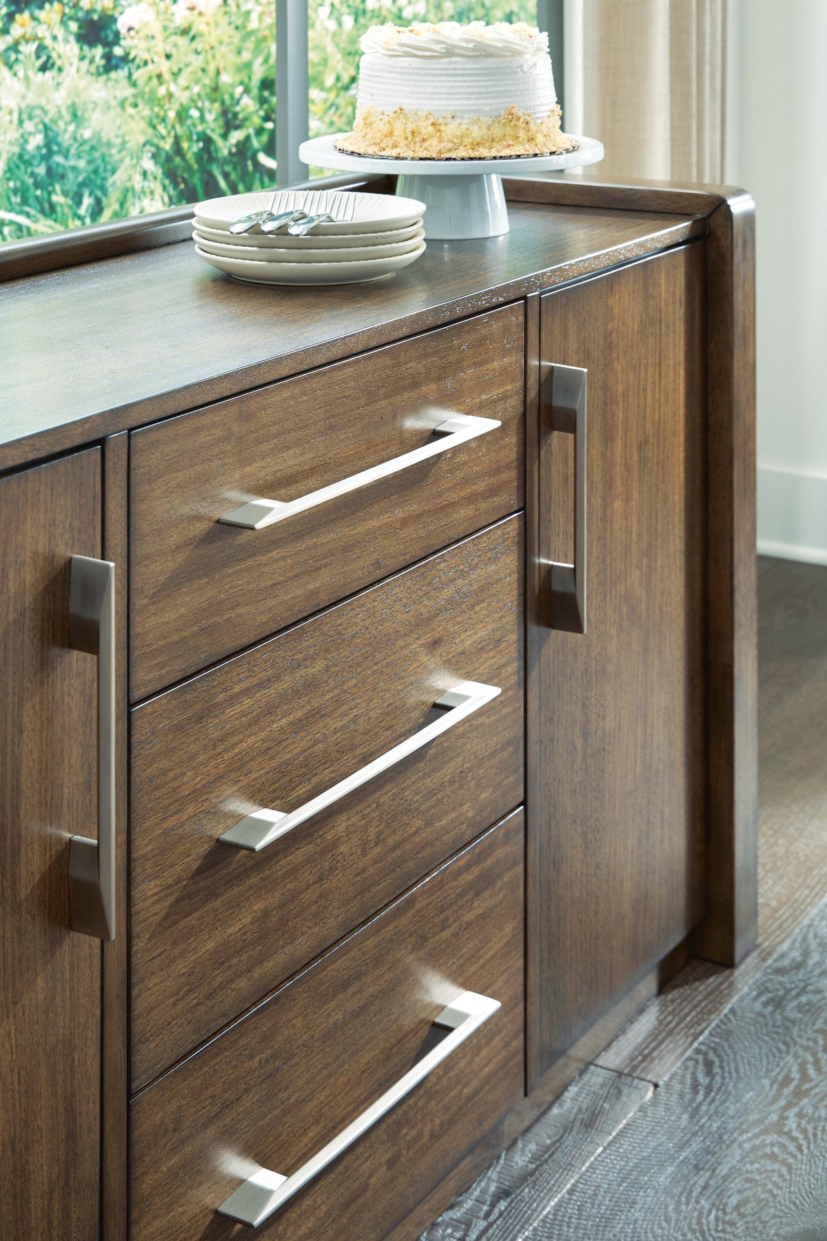 Marxmore Sideboards