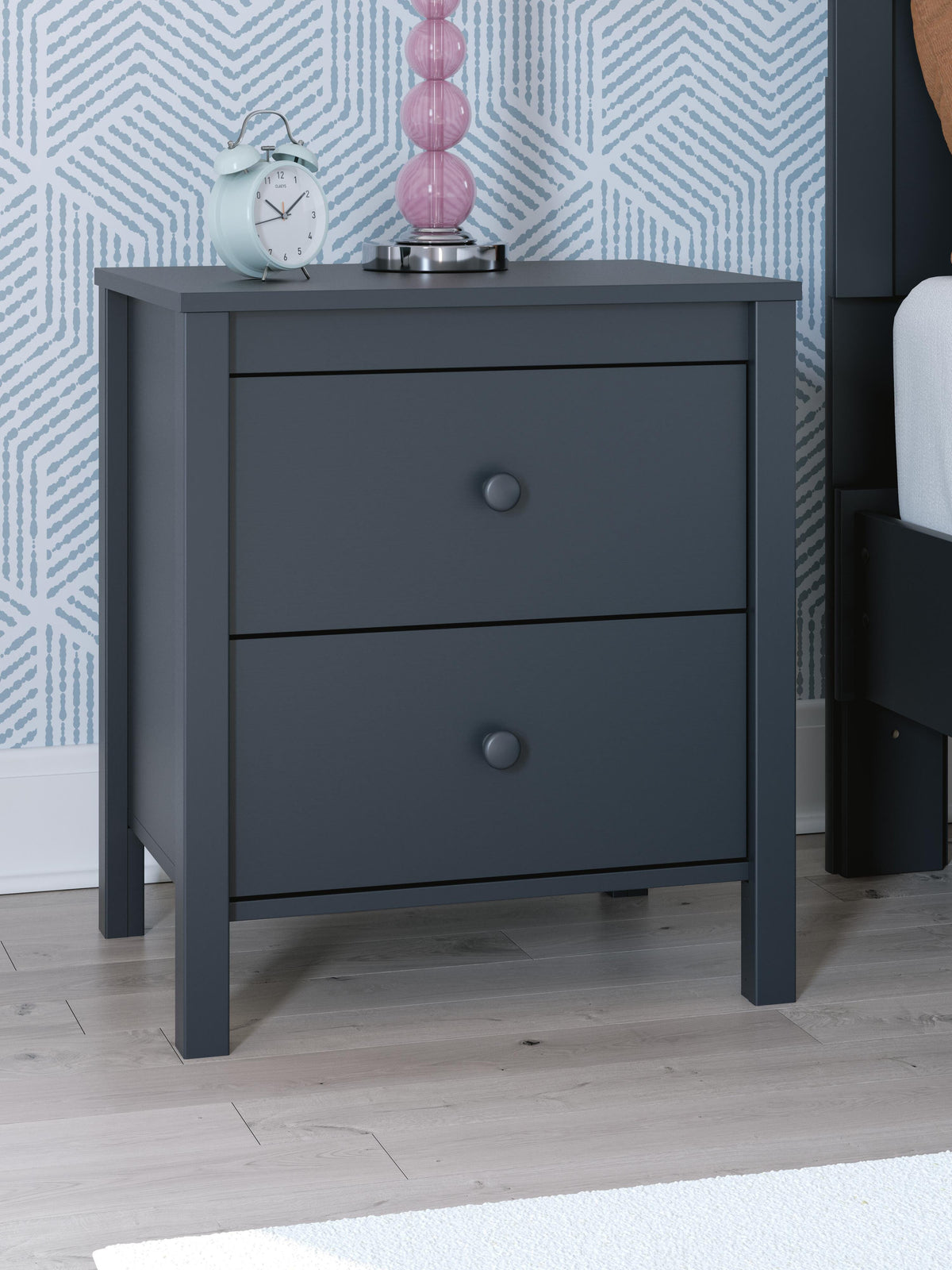 Simmenfort Nightstands