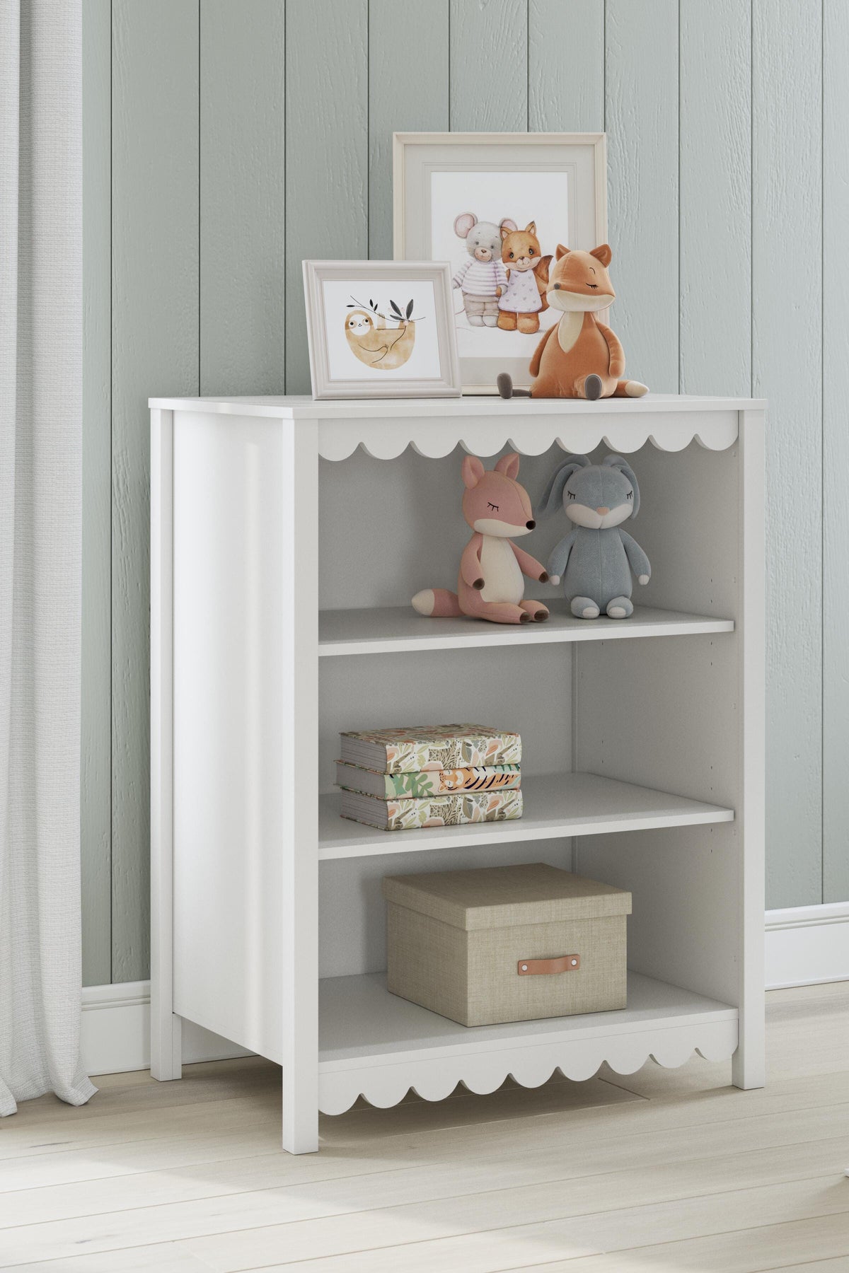 Hallityn Bookcases
