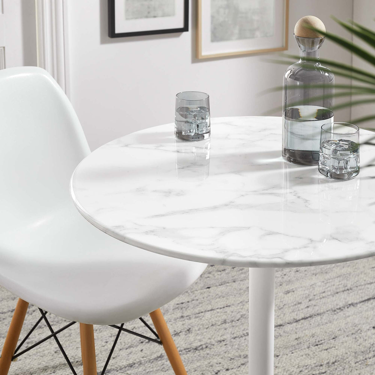 Lippa Round 28" Dining Table