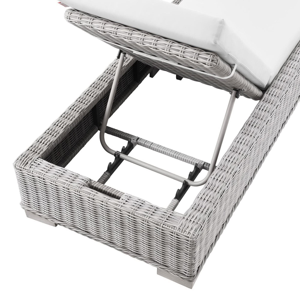 Conway Outdoor Wicker Rattan Chaise Lounge