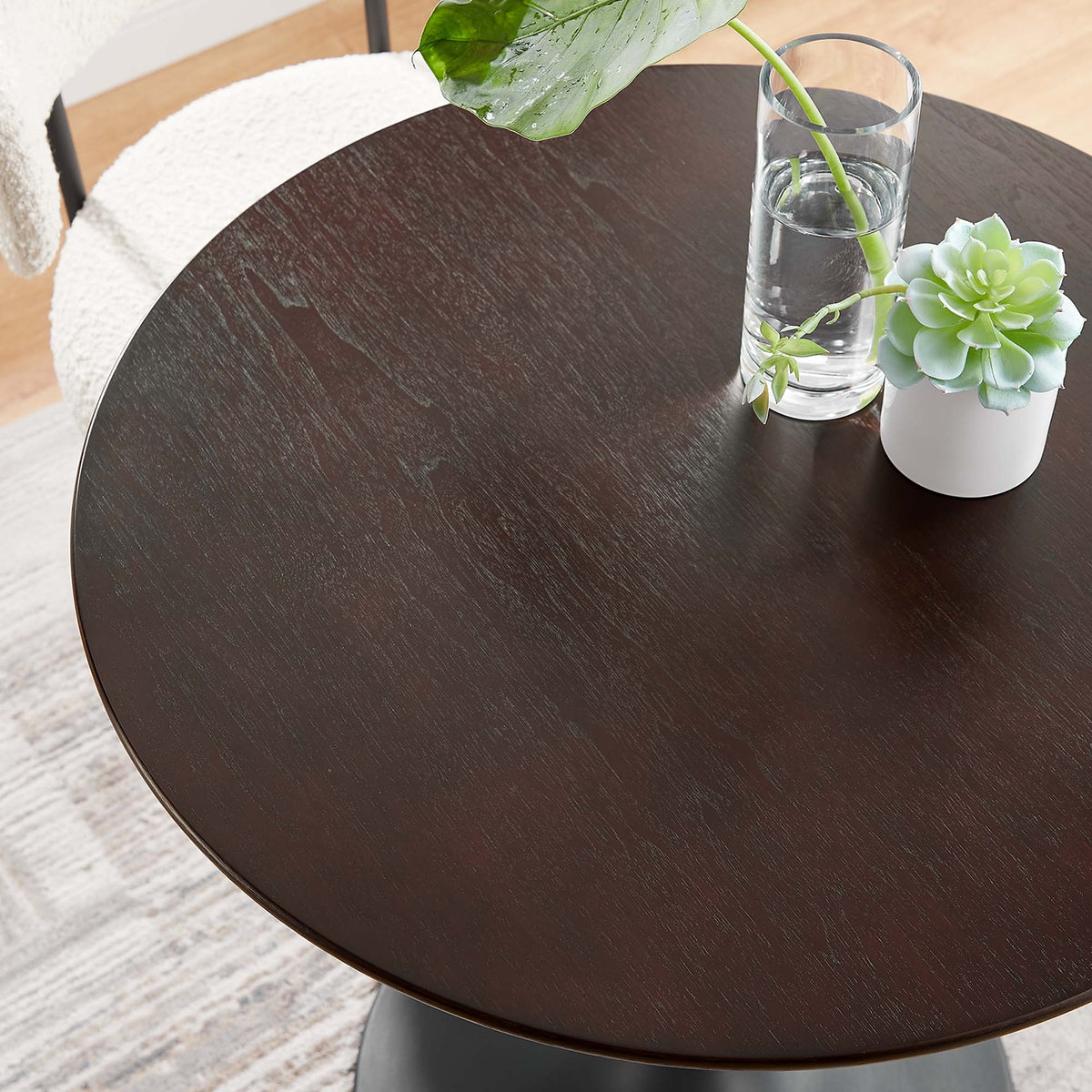 Lippa Round 28" Dining Table