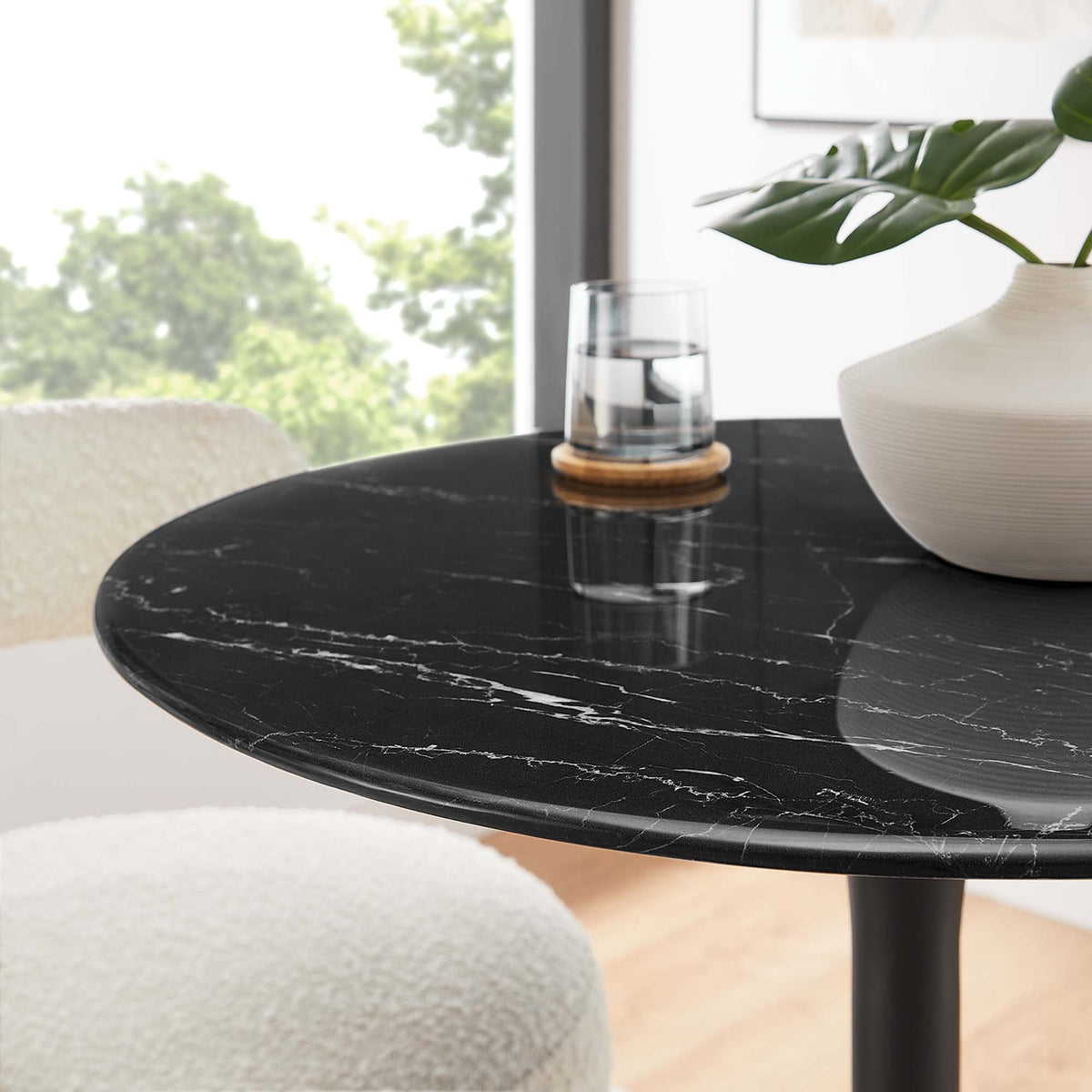 Lippa Round 28" Dining Table