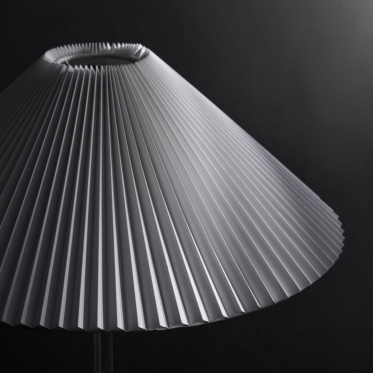 Illusion Marble Dome Floor Lamp