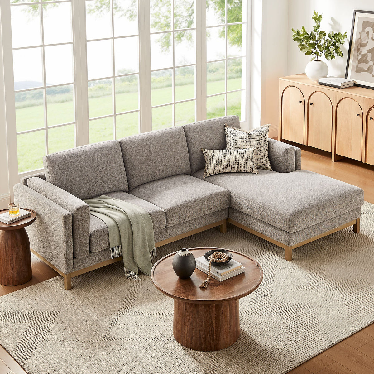 Roscoe Right-Facing Fabric Sectional Sofa with Chaise