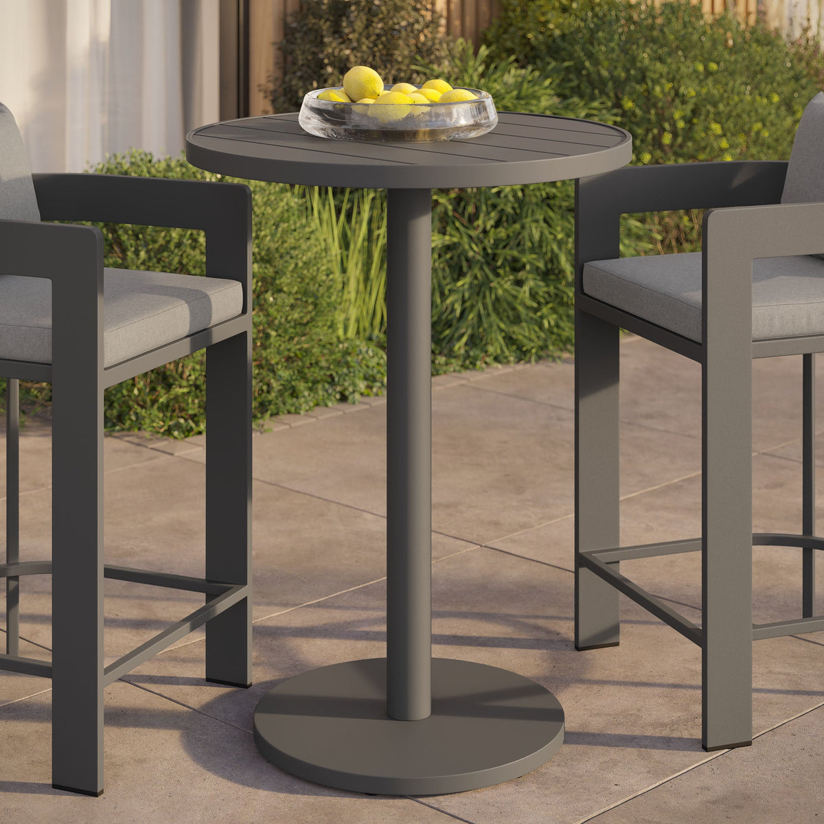 Tahoe 31 Inch Round Outdoor Aluminum Bar Table