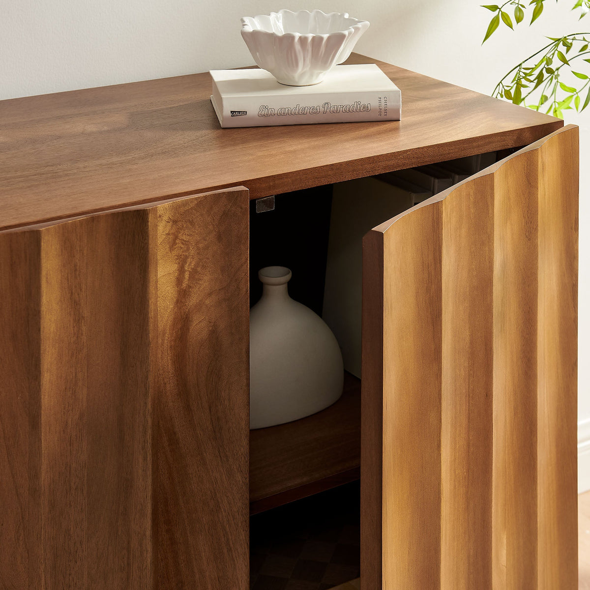 Sorren 54 Inch Scalloped Mango Wood