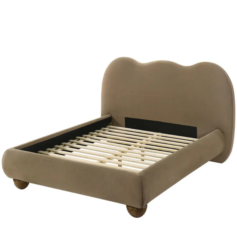 Finamore Brown E.King Bed