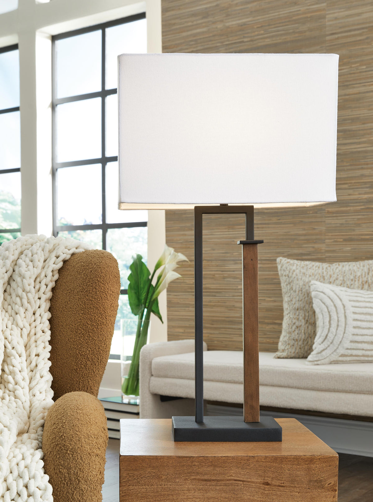 Voslen Table Lamps