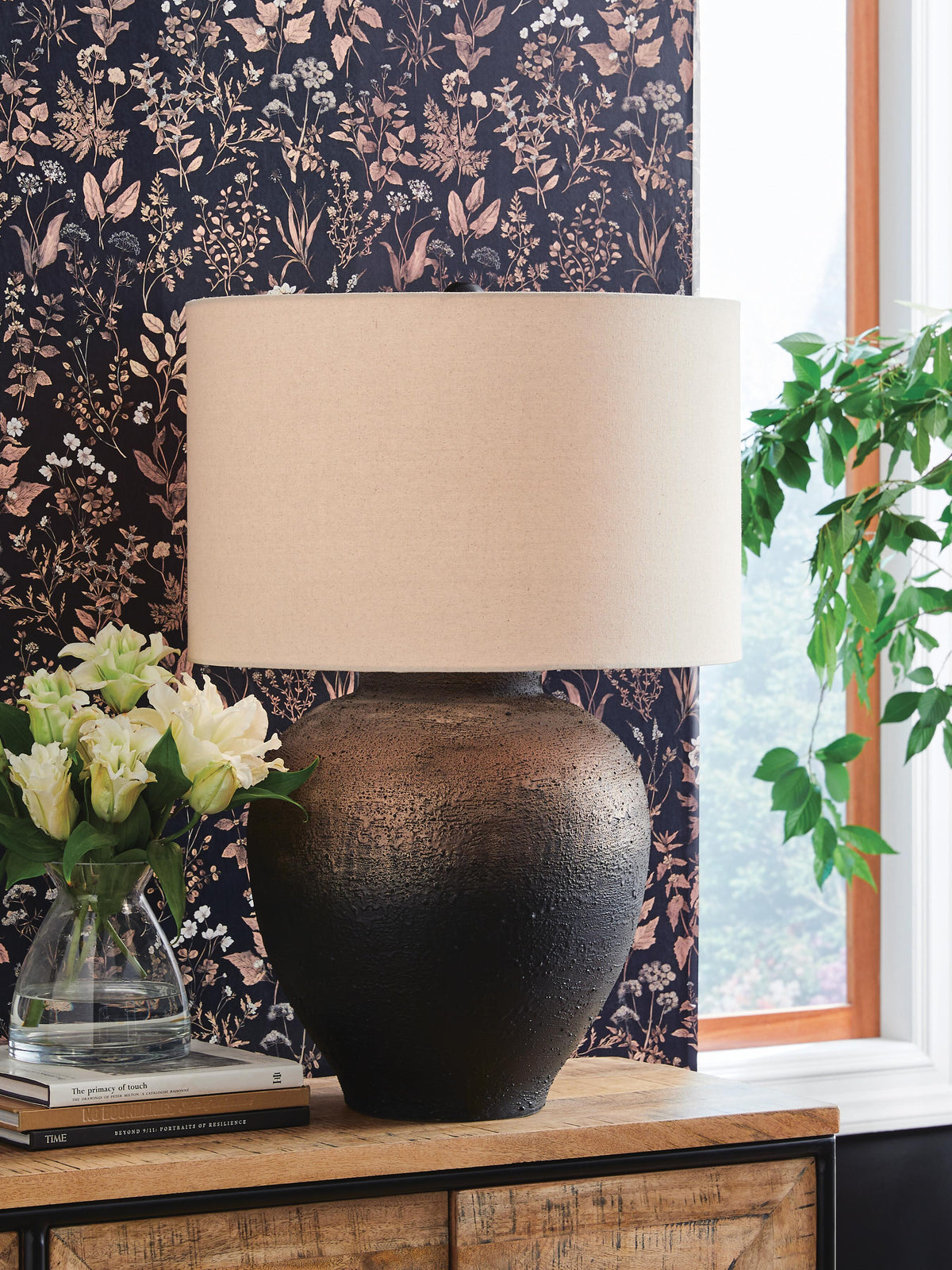 Newgerhard Table Lamps