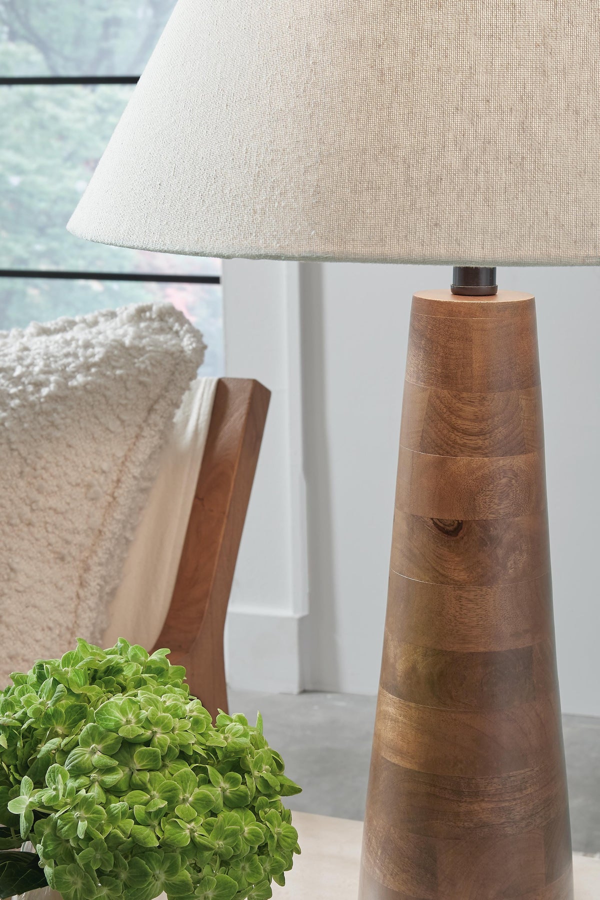 Danset Table Lamps