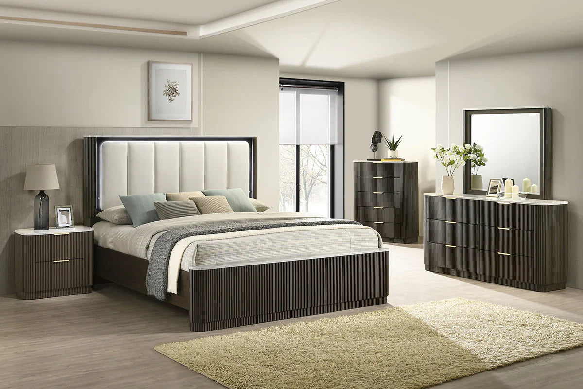 Lantrisant Contemporary Dark Walnut Rubberwood Chest of Dresser by Furniture of America