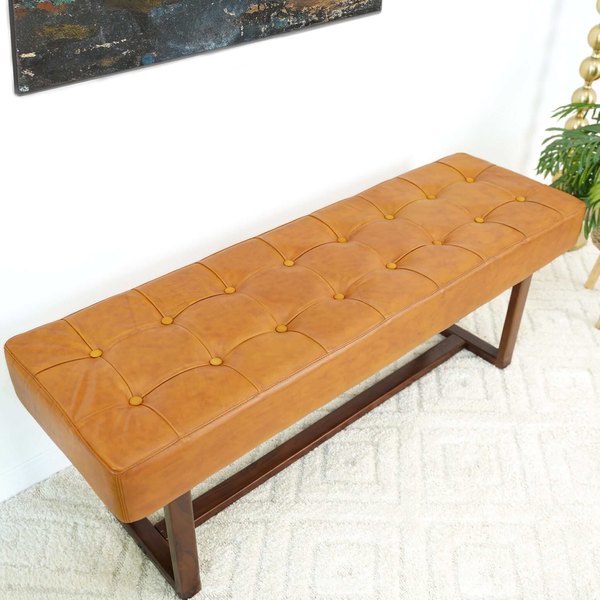 Scoop Leather Bench