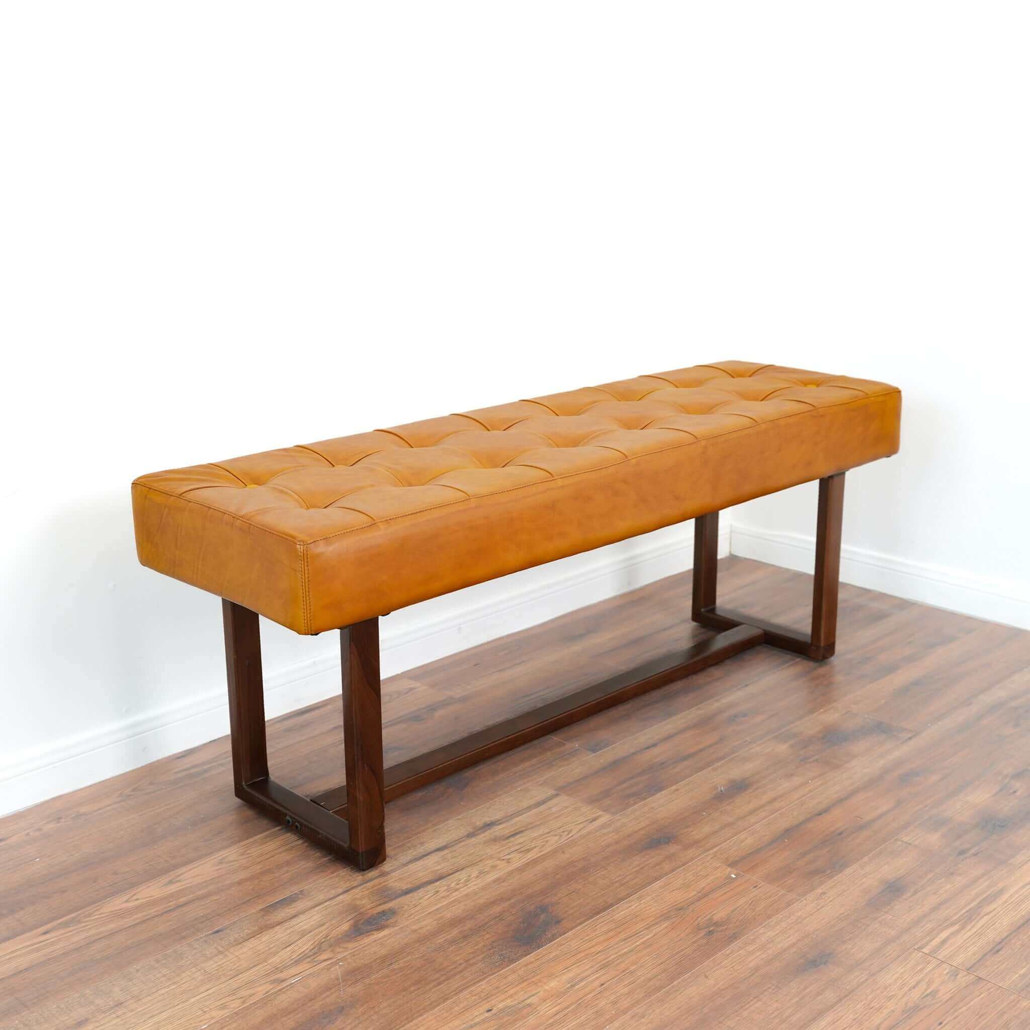 Scoop Leather Bench