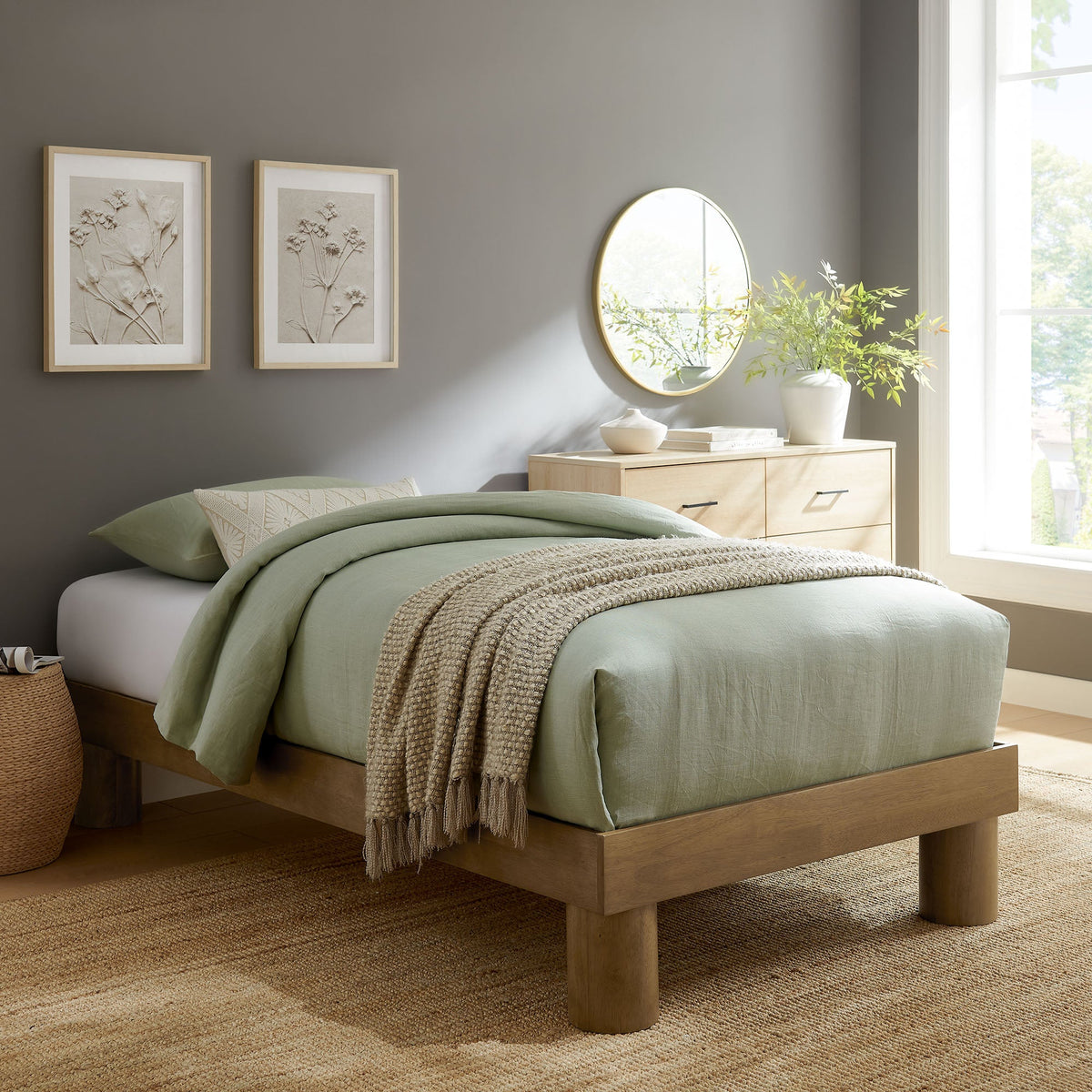 Runa Platform Bed