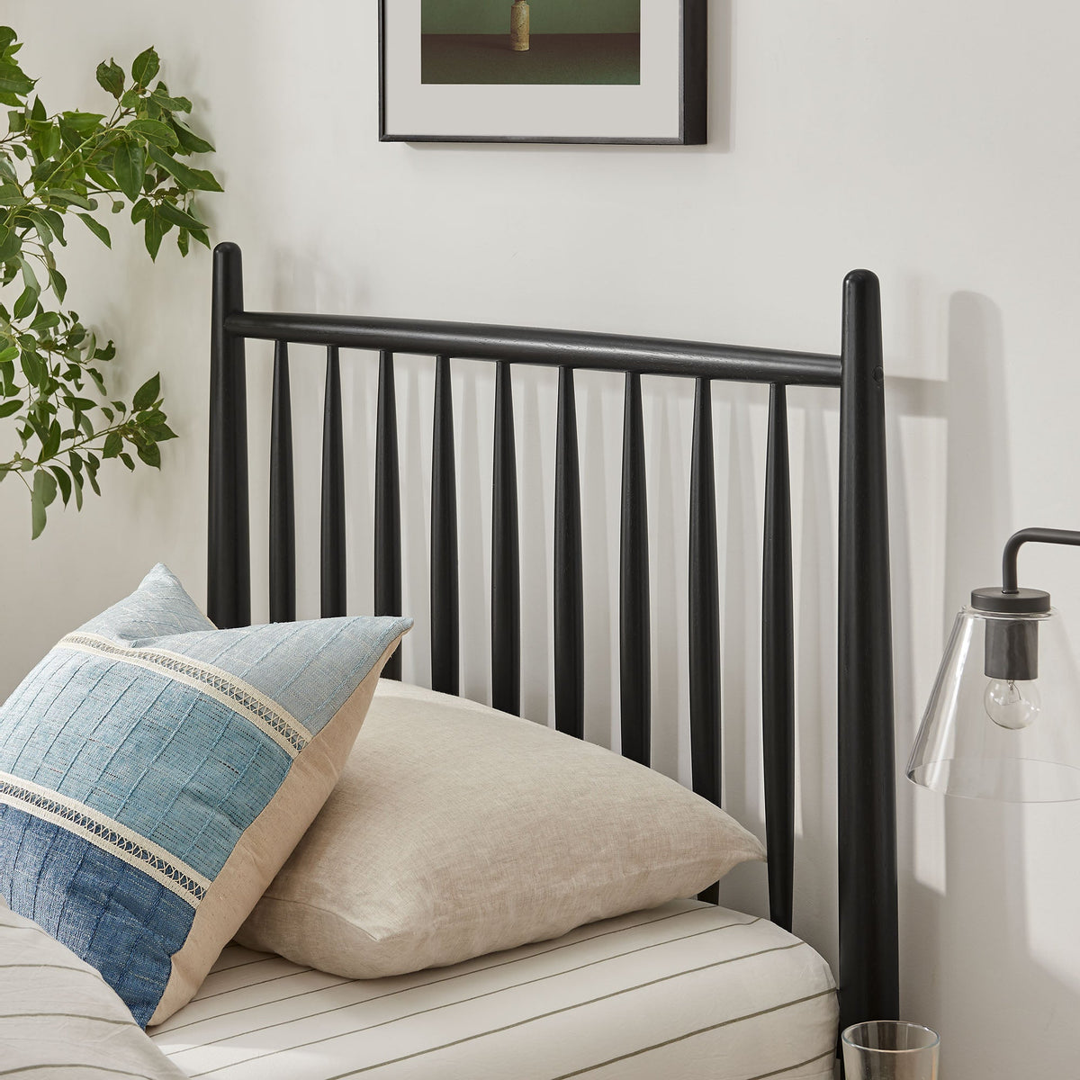 Zane Spindle Bed