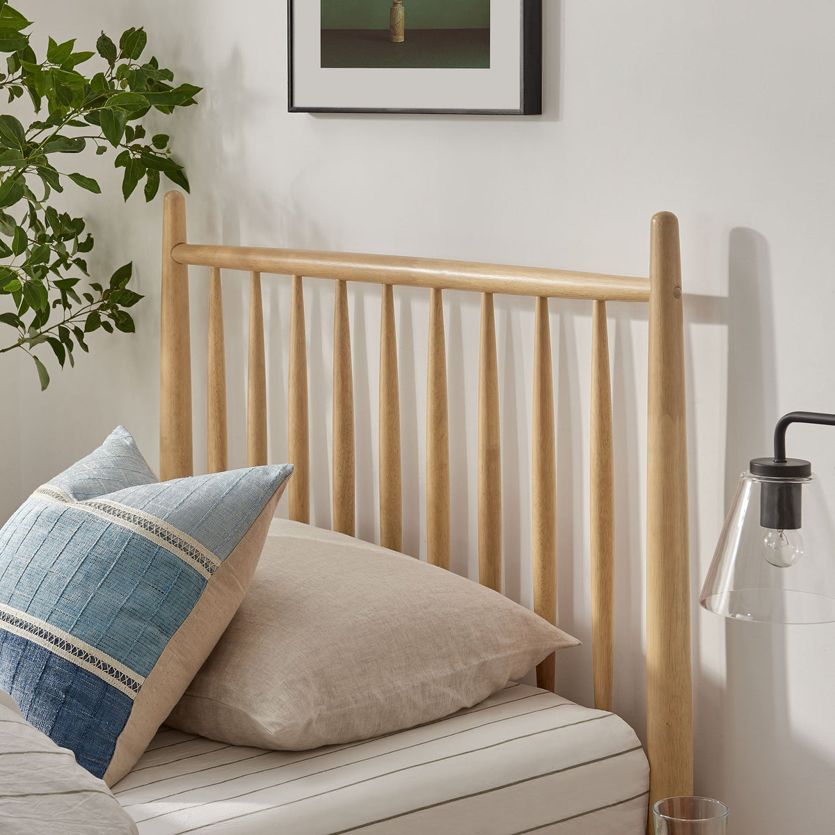 Zane Spindle Bed