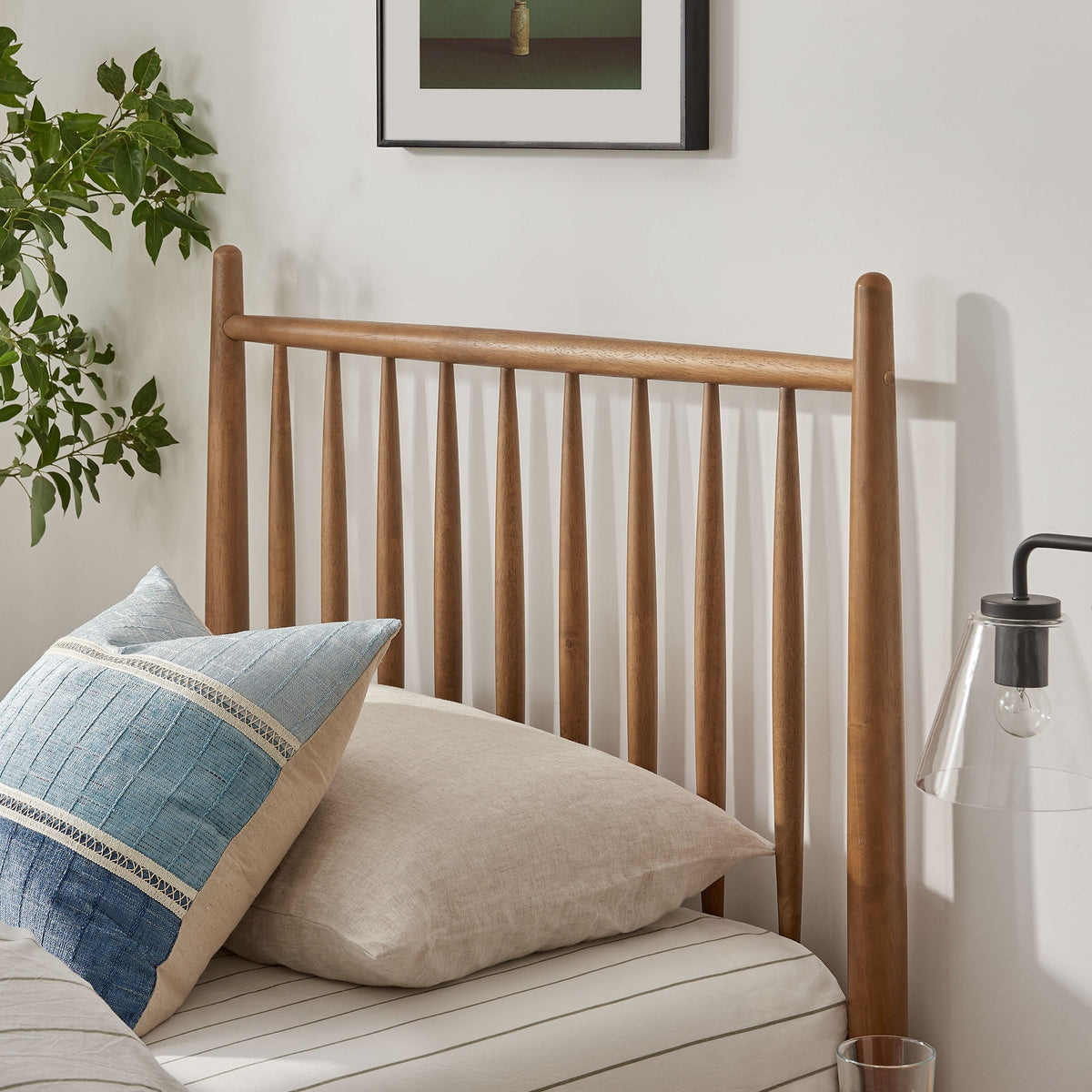 Zane Spindle Bed