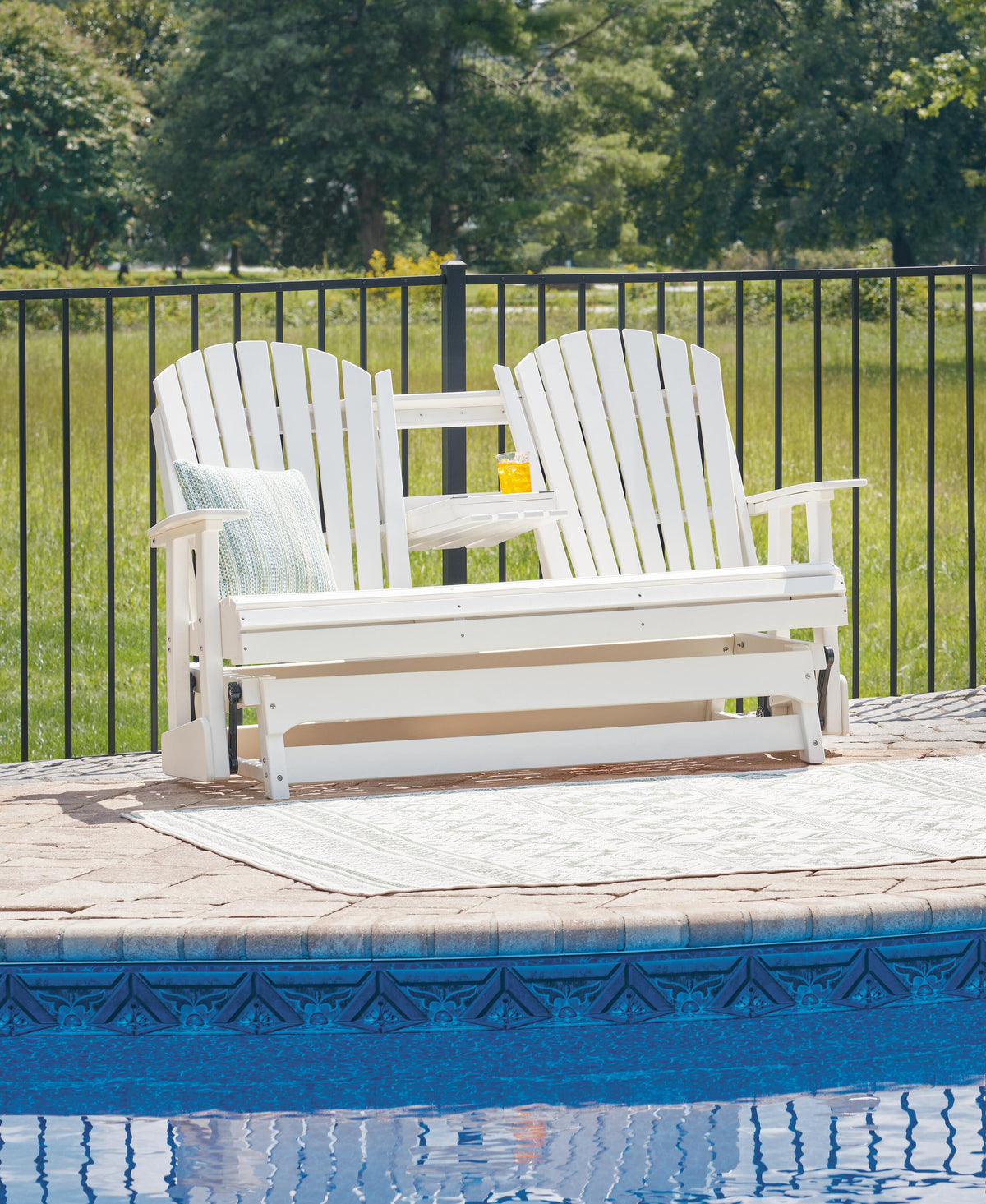 Hyland Stationary Loveseats
