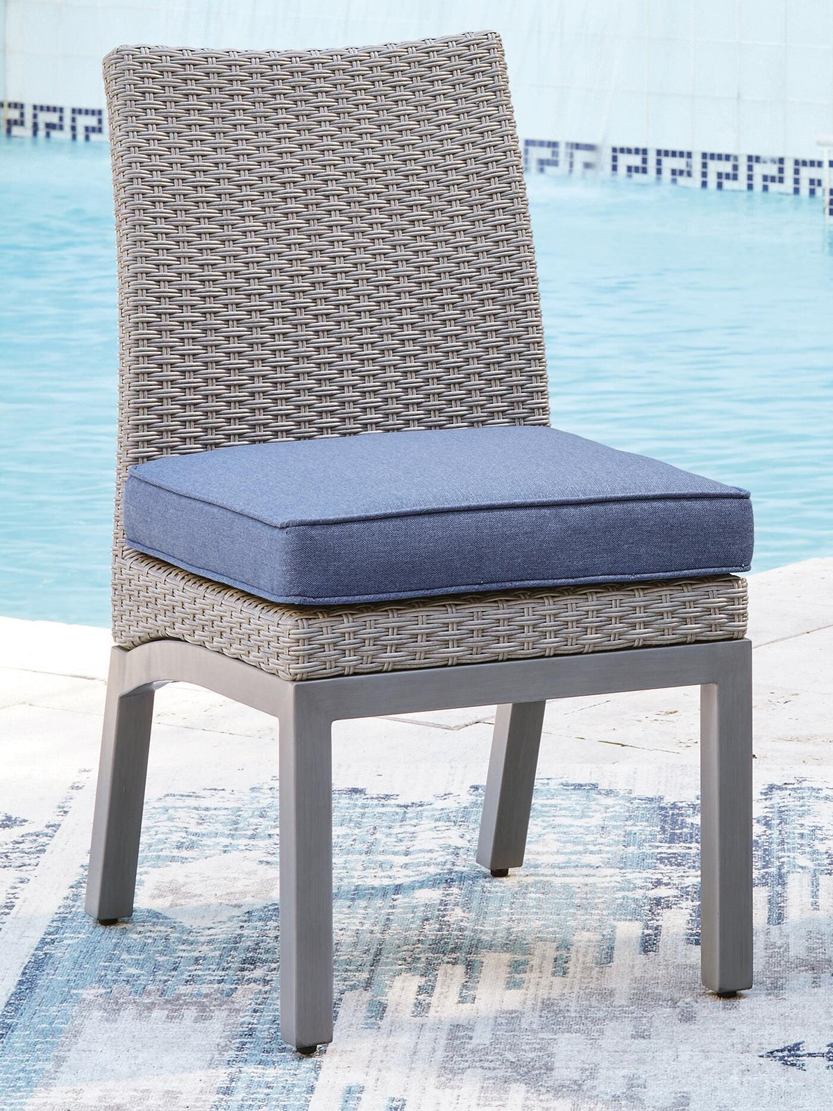 Half Arm Chairs