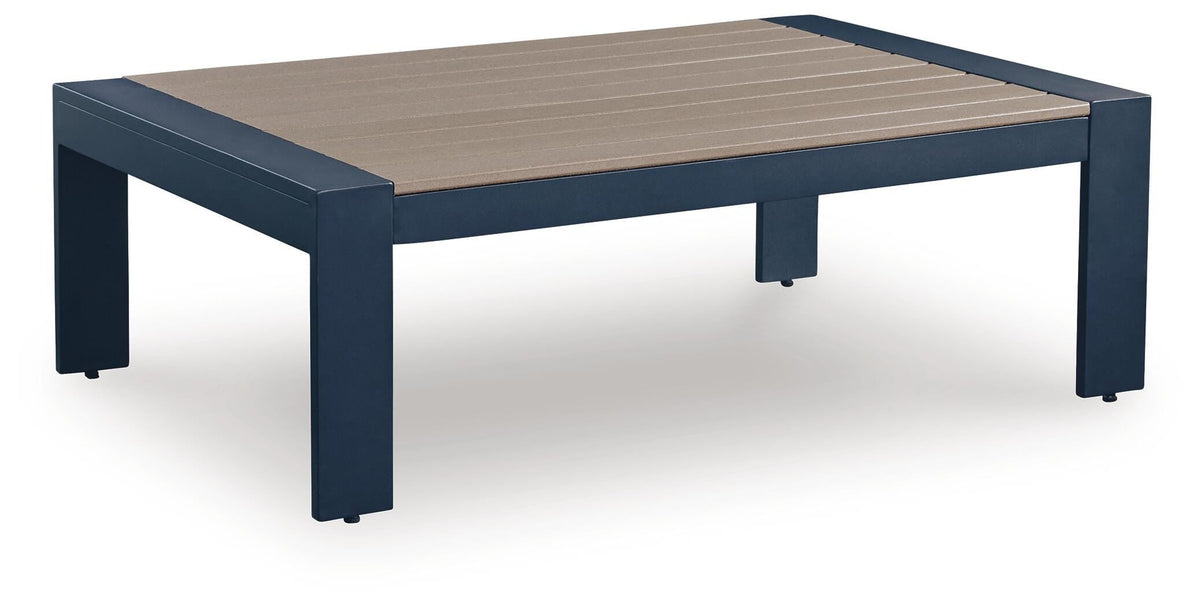 East Outdoor Coffee Table