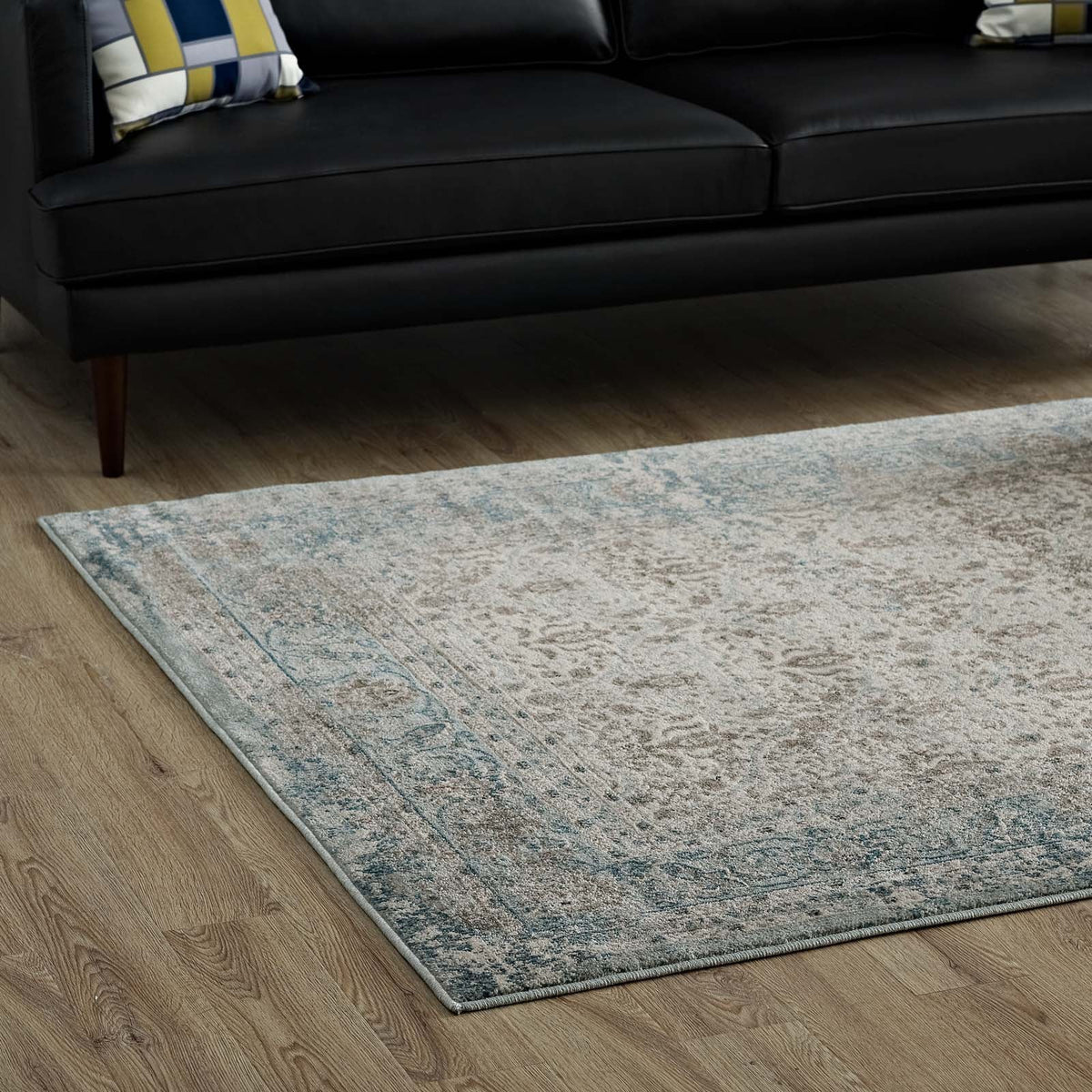Dilys Distressed Vintage Floral Lattice Area Rug
