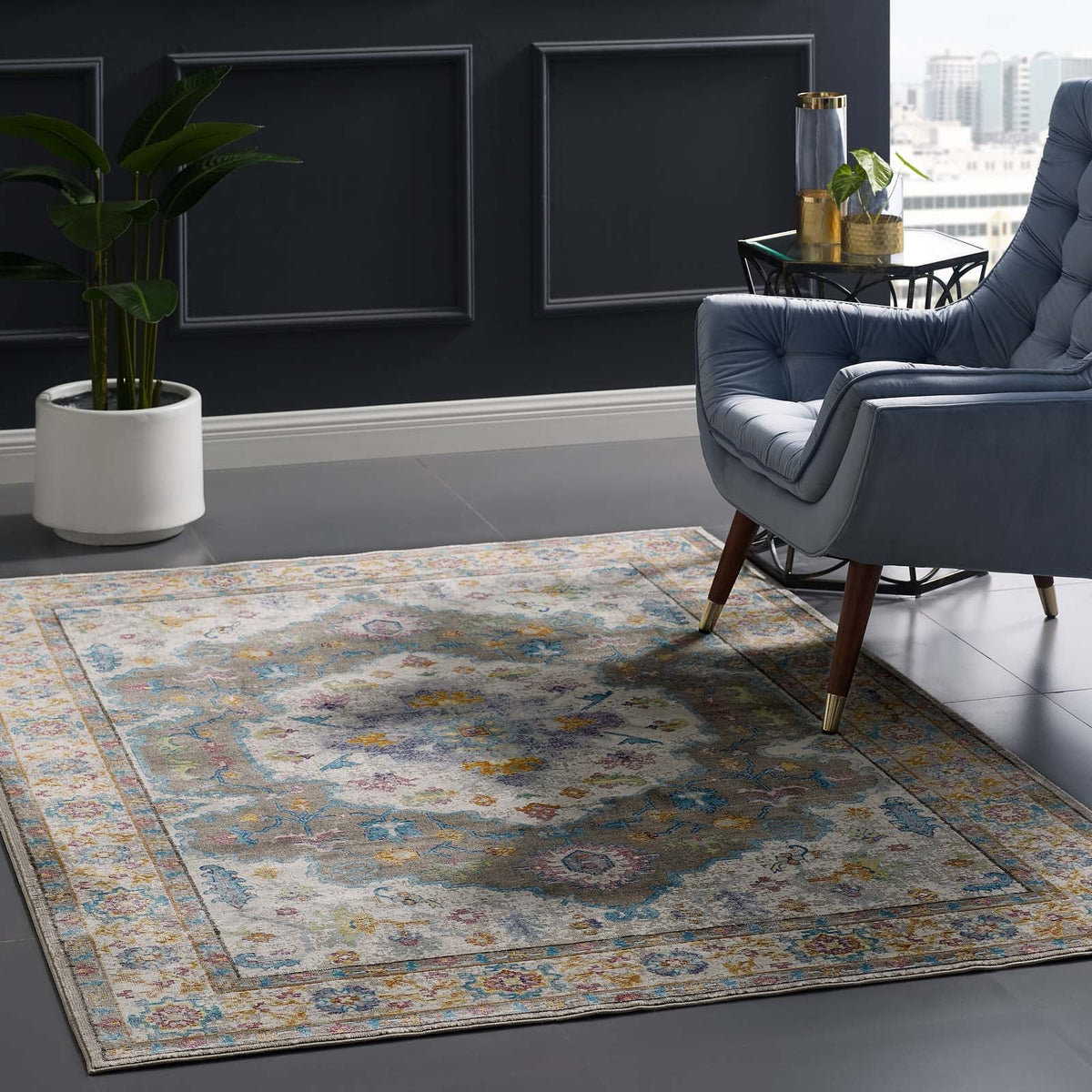 Success Anisah Distressed Floral Vintage Medallion Area Rug