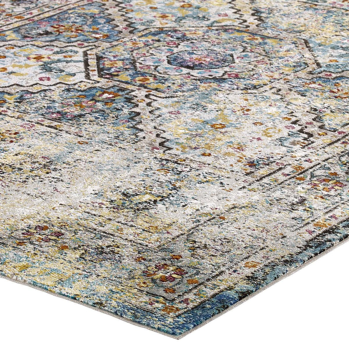 Success Jacinda Distressed Vintage Floral Vintage Medallion Area Rug