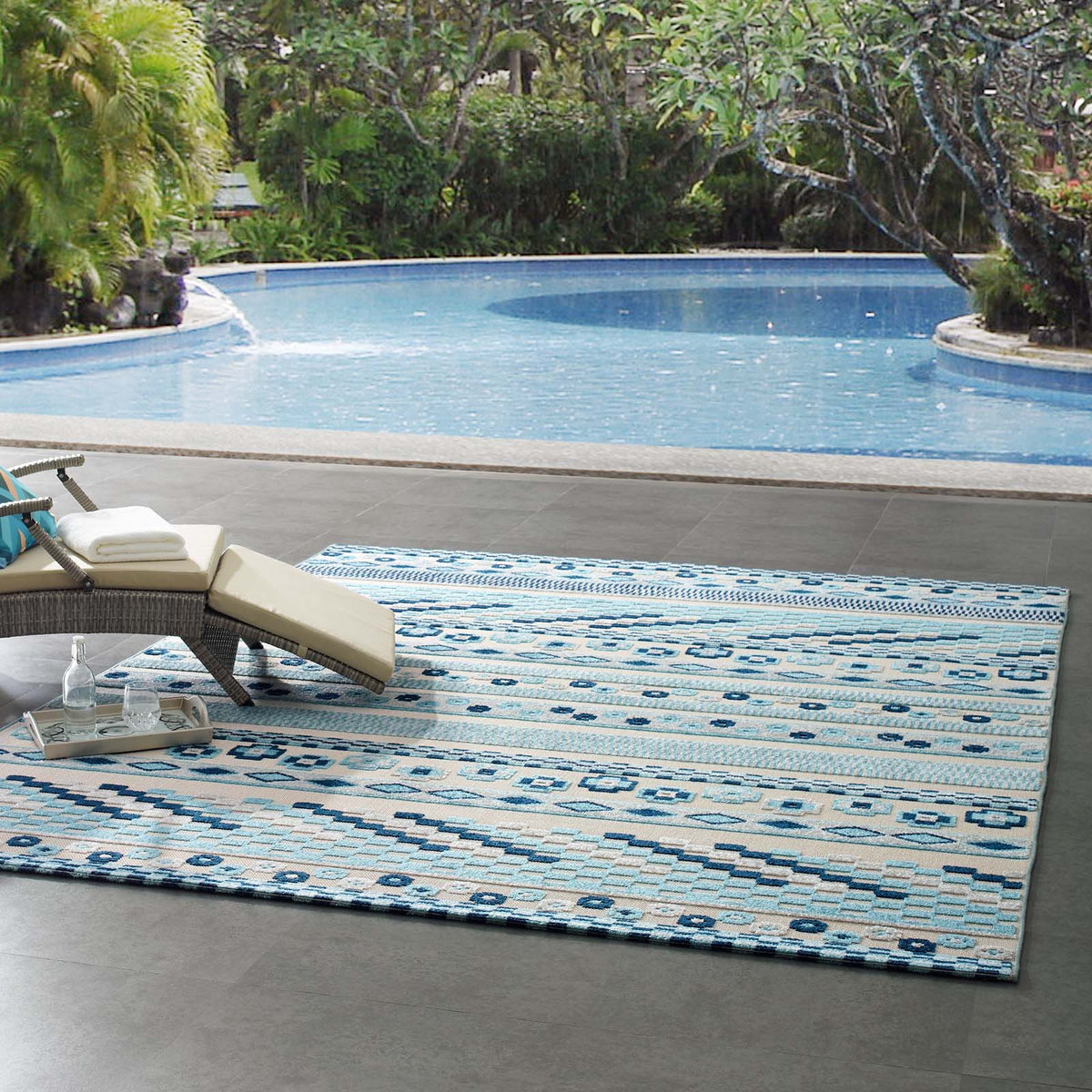 Reflect Cadhla Vintage Abstract Geometric Lattice Indoor and Outdoor Area Rug
