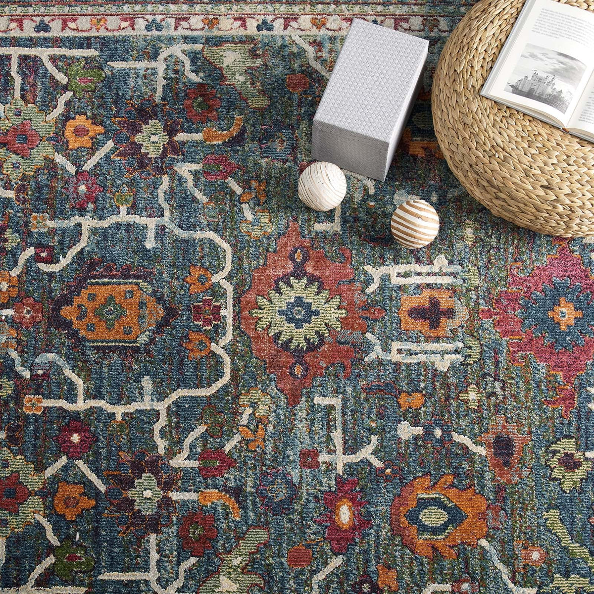Tribute Every Distressed Vintage Floral Area Rug