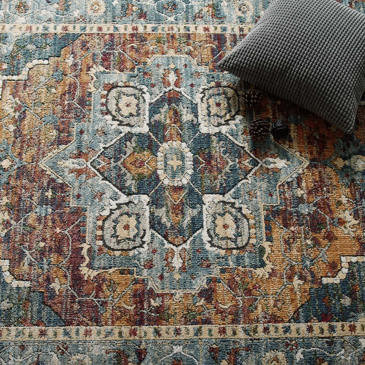 Tribute Diantha Distressed Vintage Floral Vintage Medallion Area Rug