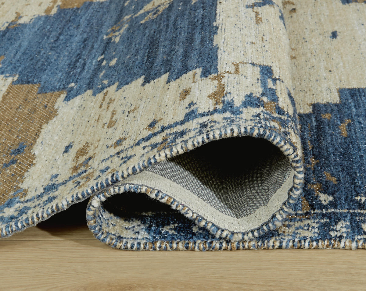 Varnler Area Rugs