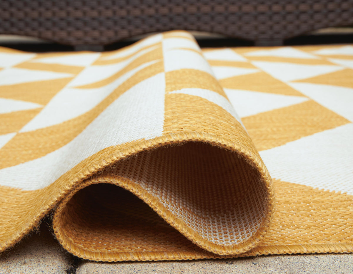 Thomley Indoor/Outdoor Rugs