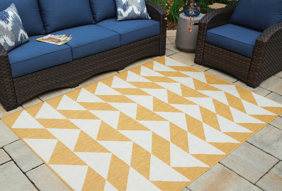 Thomley Indoor/Outdoor Rugs