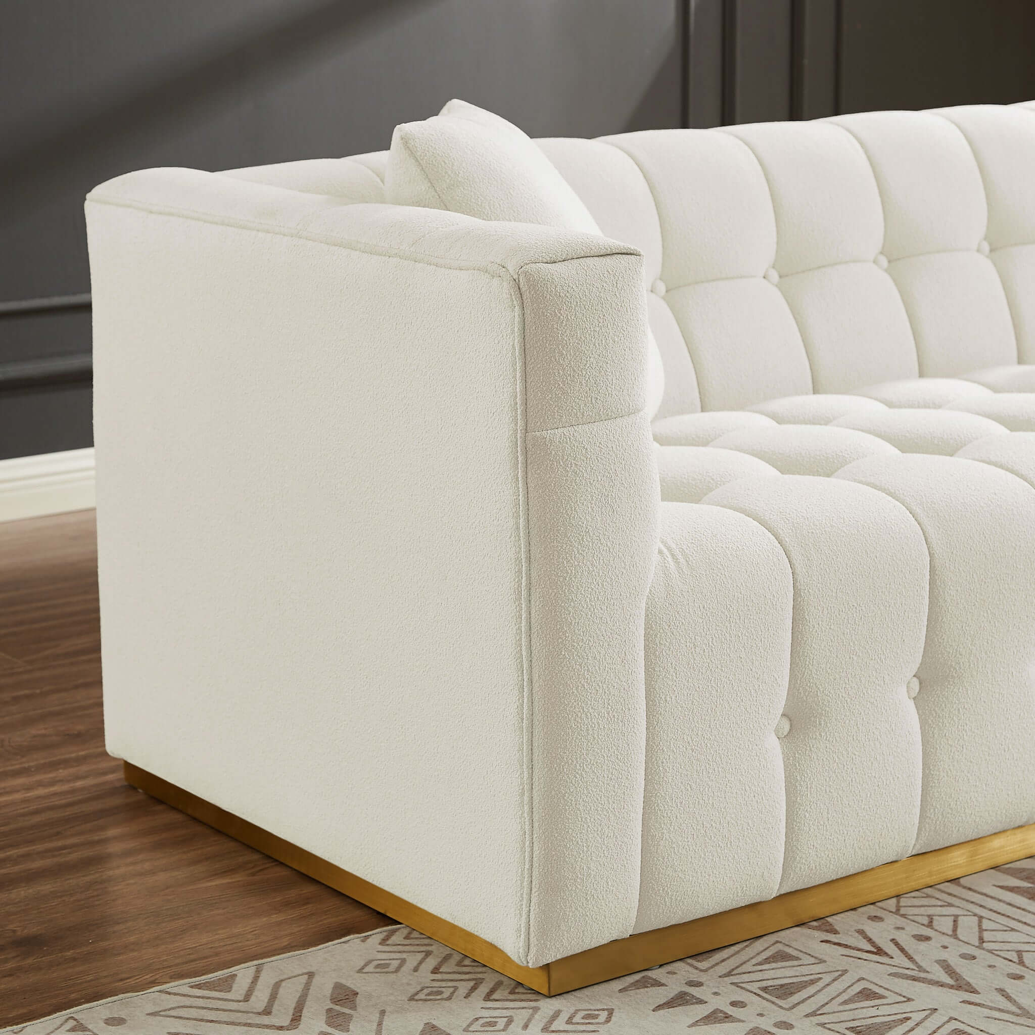 Solna Sofa White Boucle