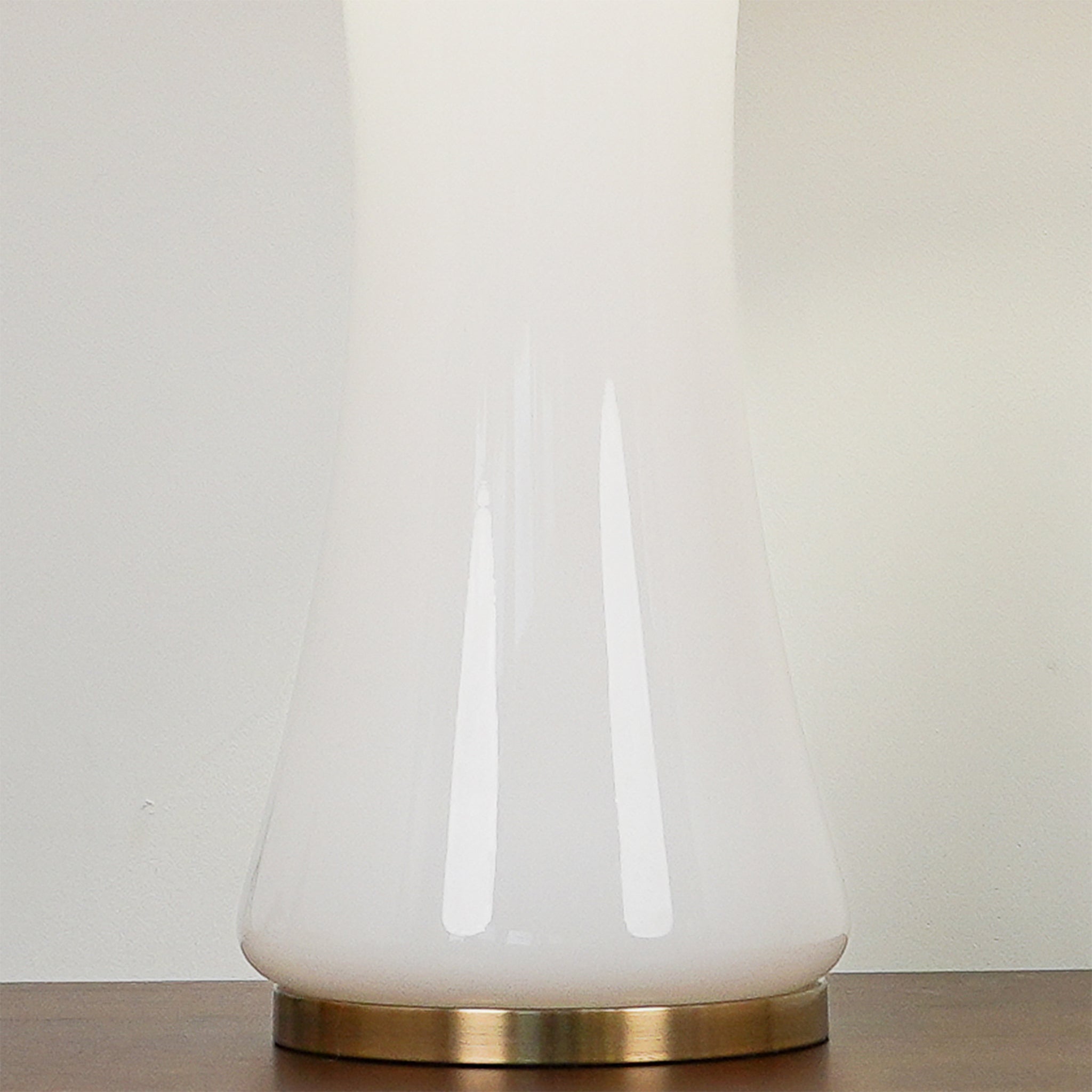 Spark Glass Lamp Golden Base Off White Glass Table Lamp