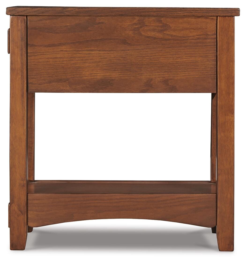 Breegin End & Side Tables