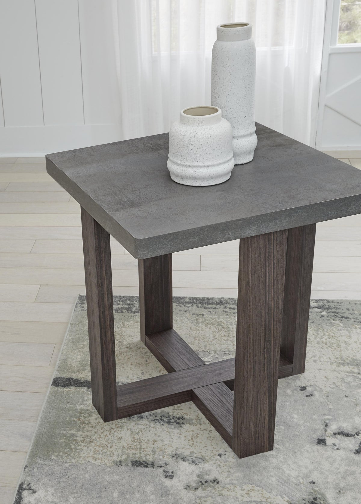Dynnford Coffee Table Sets