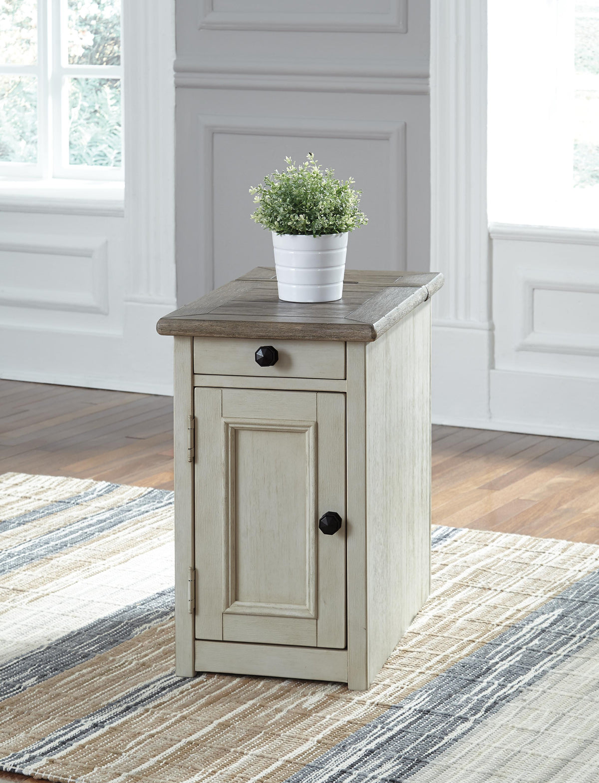 Bolanburg End & Side Tables