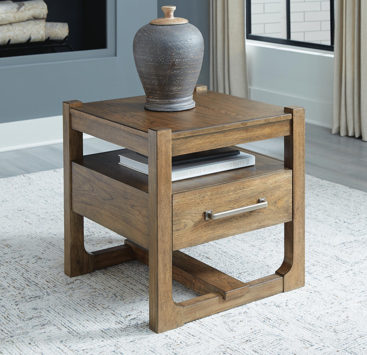 Cabalynn End & Side Tables