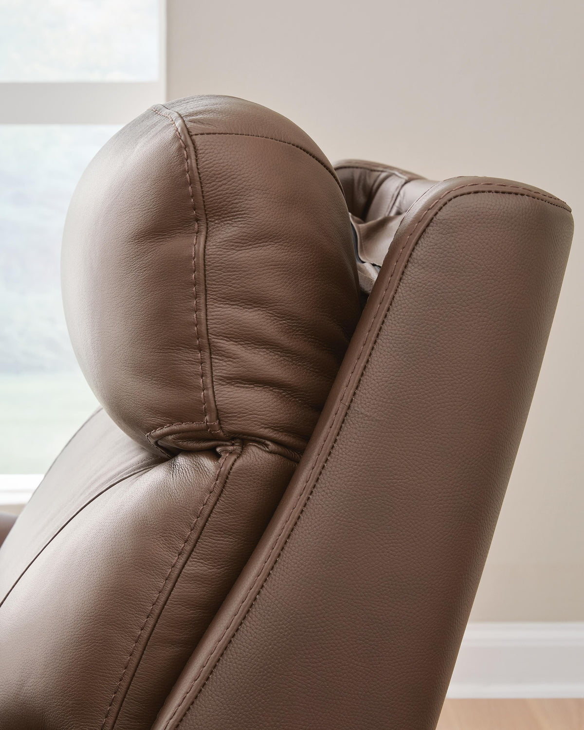 Pincara Recliners